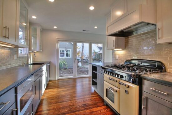 kitchen remodeling contractors