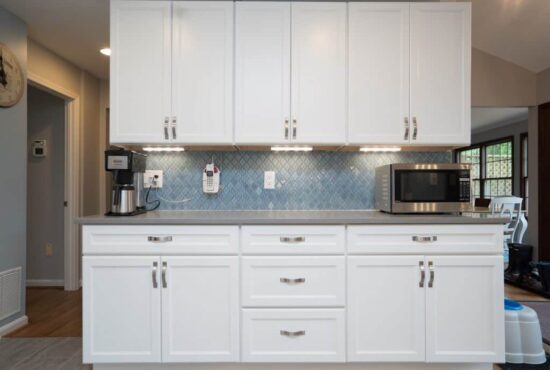 Is It Okay to Paint Kitchen Cabinets by Brush?