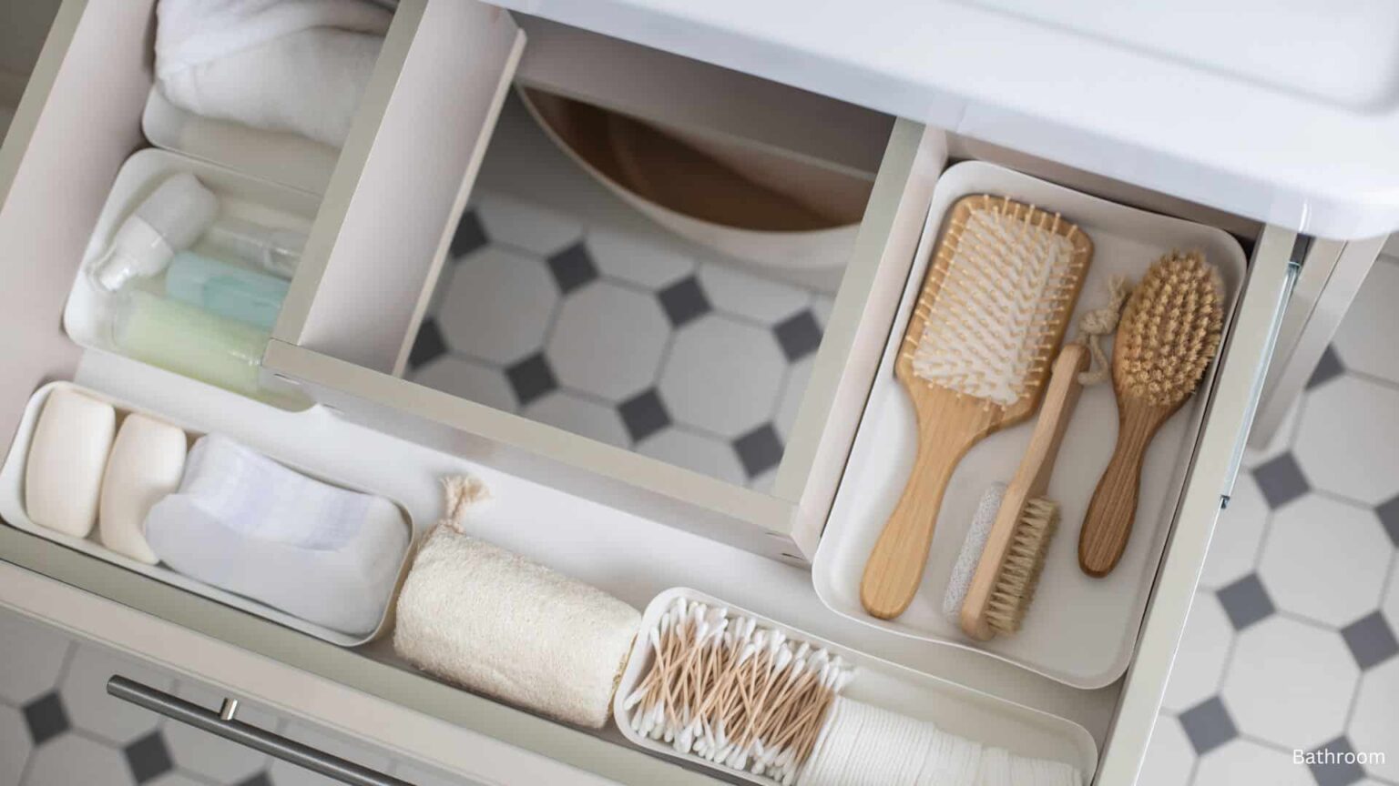 Small Bathroom Storage Ideas: Maximize Your Space with Style - Dulles ...