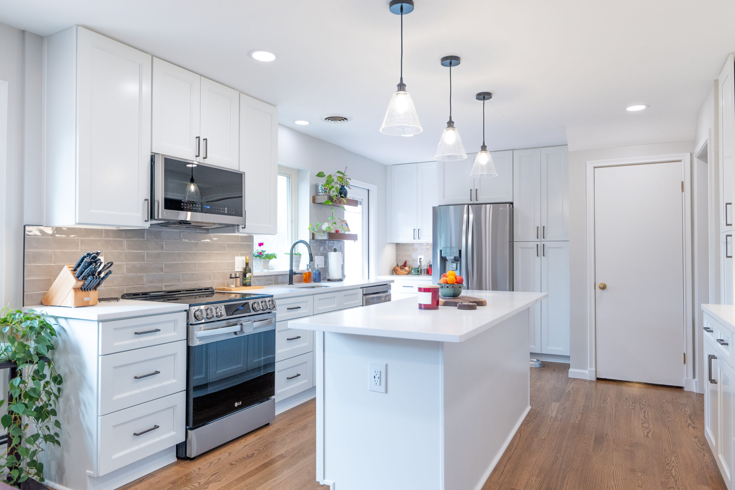 Small Kitchen Remodel Cost in 2025